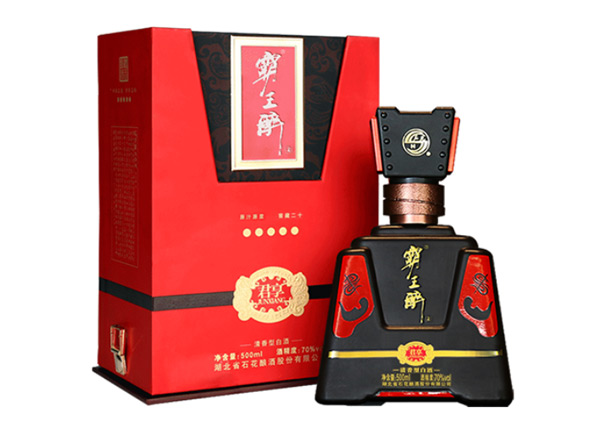 北京石花霸王醉回收霸王醉君享70度白酒礼盒