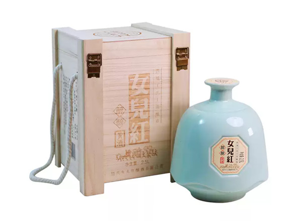 北京回收绍兴女儿红黄酒醇酿花雕酒木质礼盒2.5L坛装黄酒行情价格