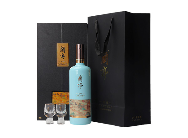 北京会稽山黄酒回收兰亭大师三十年陈酿1L礼盒装绍兴黄酒行情价格